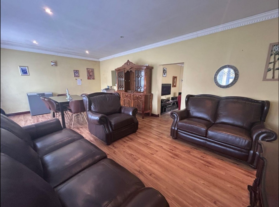 4 Bedroom Property for Sale in Amalinda Eastern Cape